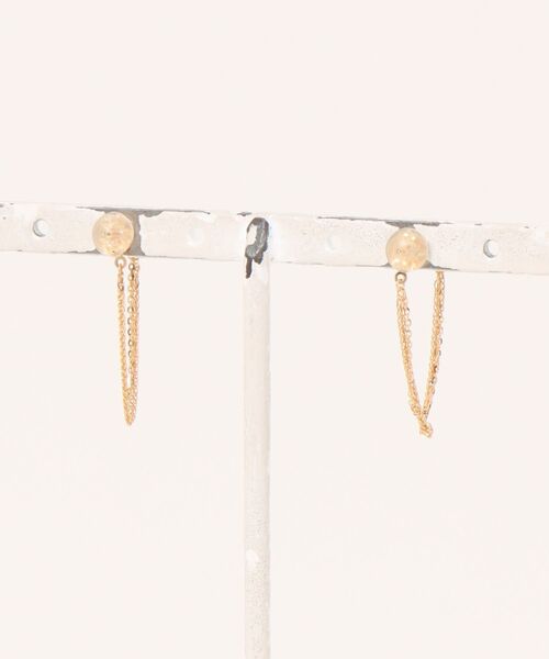 LAZY SUSAN（レイジースーザン）の「フープピアスダブルチェーン