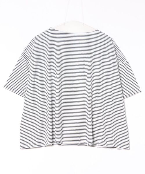 Eddie Bauer(エディーバウアー)の「ボーダー 半袖 Tシャツ(Tシャツ/カットソー・レディース・ダークベージュ/オフホワイト/ブラック・S/M/L/XL)」の4枚目の写真
