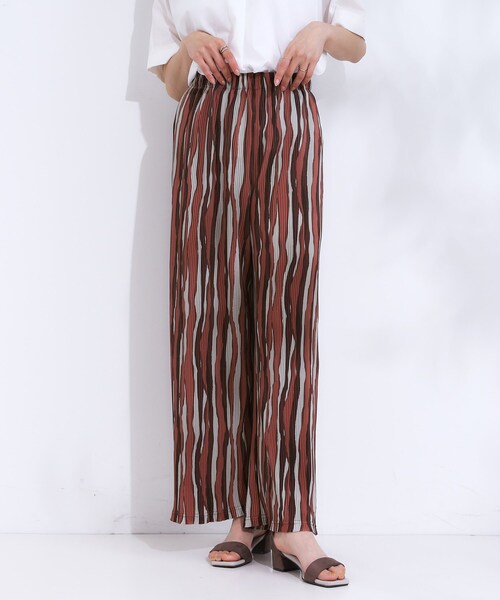 SHOO・LA・RUE（シューラルー）の「さらさら楽ちん プリーツ ワイドパンツ（その他パンツ・レディース・レッド系/グリーン系その他4/チャコールグレー/ベージュ系6/ブラック/ブラック系6・04/03/02/01）」の6枚目の写真