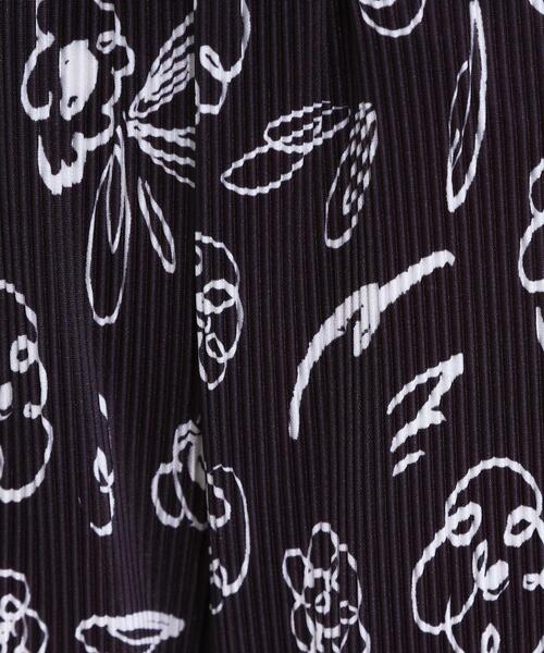 SHOO・LA・RUE（シューラルー）の「さらさら楽ちん プリーツ ワイドパンツ（その他パンツ・レディース・レッド系/グリーン系その他4/チャコールグレー/ベージュ系6/ブラック/ブラック系6・04/03/02/01）」の18枚目の写真