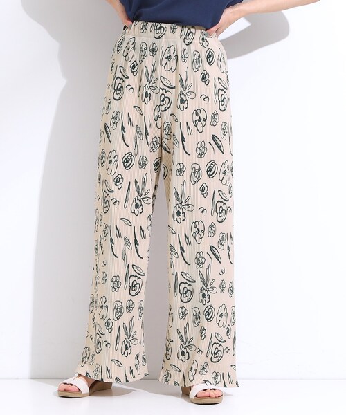 SHOO・LA・RUE（シューラルー）の「さらさら楽ちん プリーツ ワイドパンツ（その他パンツ・レディース・レッド系/グリーン系その他4/チャコールグレー/ベージュ系6/ブラック/ブラック系6・04/03/02/01）」の19枚目の写真