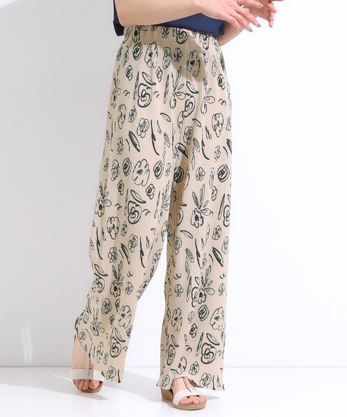 SHOO・LA・RUE（シューラルー）の「さらさら楽ちん プリーツ ワイドパンツ（その他パンツ・レディース・レッド系/グリーン系その他4/チャコールグレー/ベージュ系6/ブラック/ブラック系6・04/03/02/01）」の20枚目の写真