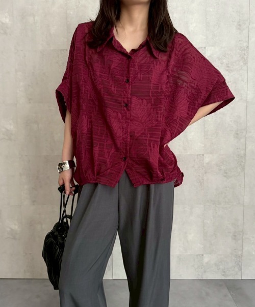 ap retro（アプレトロ）の「ジャガードフラワーブラウス / シアーシャツ《動画あり》（シャツ/ブラウス・レディース・ブラック/ホワイト/ライトブルー/ボルドー/ブラウン・FREE）」の19枚目の写真