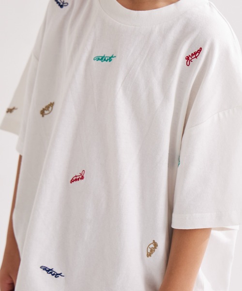 PAIRMANON STREET（ペアマノンストリート）の「【PAIRMANON STREET】総柄 刺繍 ロゴ オーバーサイズ Tシャツ（Tシャツ/カットソー・キッズ・ホワイト/ネイビー/ブラック・100/140/90/160/150/120/110/130）」の8枚目の写真