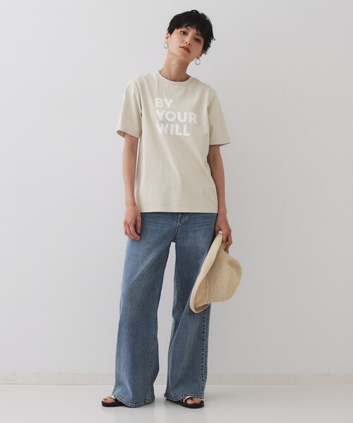 OPAQUE.CLIP(オペークドットクリップ)の「◆ロゴプリントTシャツ【洗濯機洗い可】(Tシャツ/カットソー・レディース・ホワイト/チャコールグレー/ライトベージュ・38/40/42)」の13枚目の写真