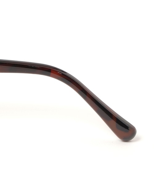 studio CLIP（スタディオクリップ）の「プラウェリントン調光サングラス（サングラス・レディース・ベージュ/ブラウン・FREE）」の10枚目の写真