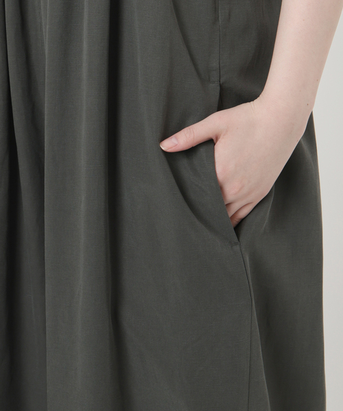 SLOBE IENA（スローブイエナ）の「タックキャミサロペット（サロペット/オーバーオール・レディース・チャコールグレー/ネイビー・36/38）」の20枚目の写真