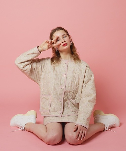 HONEY MI HONEY（ハニーミーハニー）の「reversible flower quilting jacket（ブルゾン・レディース・ベージュ・FREE）」の9枚目の写真