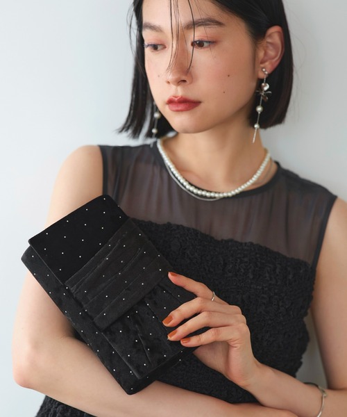 RUIRUE BOUTIQUE(ルイルエブティック)の「2way ラインストーン ベロア パーティーバッグ | レディース 結婚式 パーティー オケージョン 冠婚葬祭 セレモニー フォーマル お呼ばれ クラッチバッグ ショルダーバッグ(クラッチバッグ・レディース・ブラック/ベージュ・FREE)」の8枚目の写真