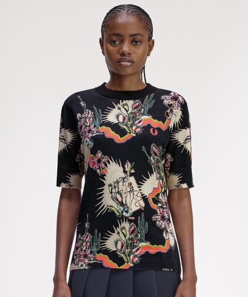 FRED PERRY(フレッドペリー)の「Amy Winehouse Printed Knitted T-Shirt/エイミー・ワインハウス プリントニットTシャツ(ニット/セーター・レディース・ブラック・10)」の5枚目の写真
