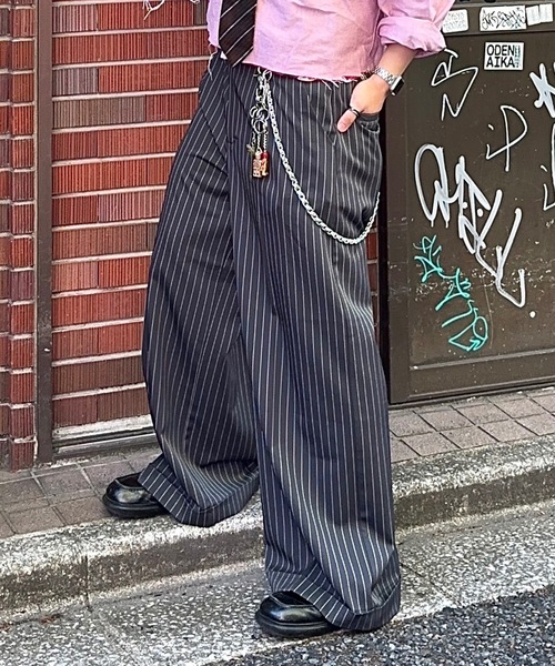 MandO（Auntie Rosa）（エムオー）の「アソートバギーロールアップワイドパンツ/ストライプ&チェック&無地（スラックス・メンズ・ネイビー系1/ネイビー系/ブラウン系その他2/ブラック系その他/グレー系その他2/ブラウン系その他/ブラック/グレー系その他3/ベージュ系その他/ネイビー系2・LARGE/MEDIUM/SMALL）」の3枚目の写真