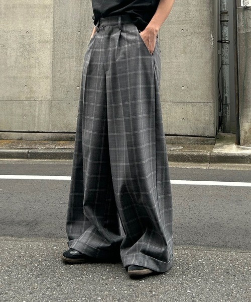 MandO（Auntie Rosa）（エムオー）の「アソートバギーロールアップワイドパンツ/ストライプ&チェック&無地（スラックス・メンズ・ネイビー系1/ネイビー系/ブラウン系その他2/ブラック系その他/グレー系その他2/ブラウン系その他/ブラック/グレー系その他3/ベージュ系その他/ネイビー系2・LARGE/MEDIUM/SMALL）」の4枚目の写真