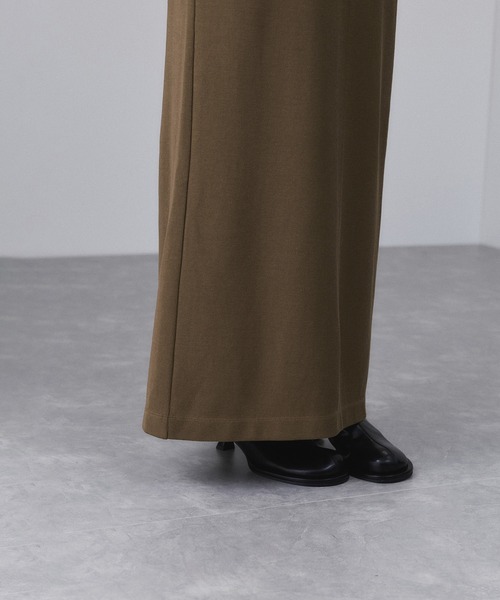 ADAM ET ROPE'（アダムエロペ）の「【サステナブル】Wフェイスジャージーセットワンピース（ワンピース・レディース・ブラウン/ブラック・36/38）」の14枚目の写真