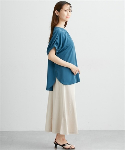 nissen(ニッセン)の「【接触冷感・UVカット】袖ギャザーTブラウス(シャツ/ブラウス・レディース・ダークグリーン/オフホワイト/イエロー・M/L/LL)」の11枚目の写真