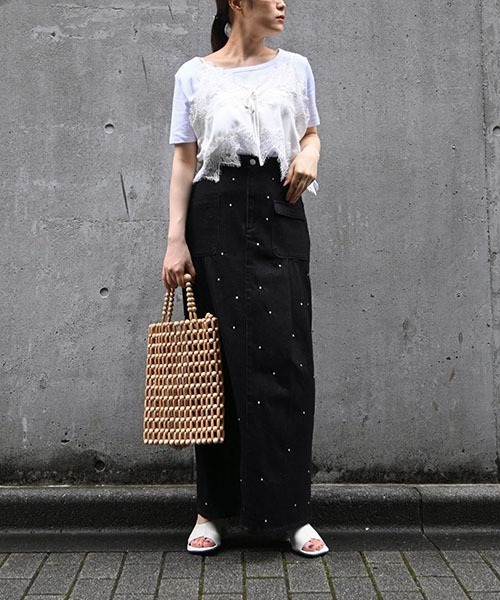 WILLFULLY（ウィルフリー）の「hollow out bijou tuck denim tight SK（デニムスカート・レディース・ブラック/ライトブルー・S/M）」の20枚目の写真