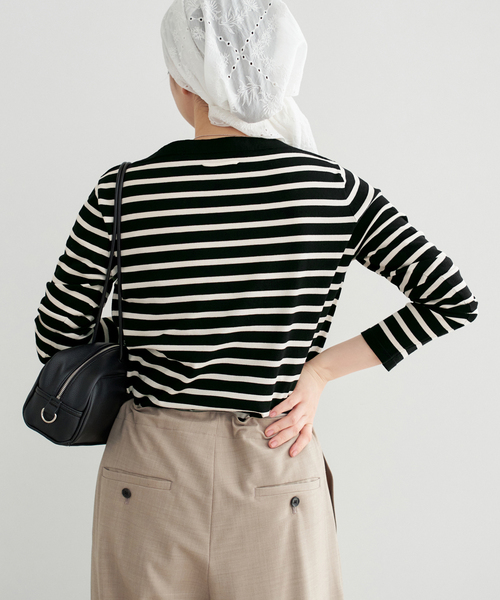 IENA(イエナ)の「《追加2》SEATTLEボーダープルオーバー(ニット/セーター・レディース・ブラック/ブラウン/コバルトブルー・FREE)」の12枚目の写真