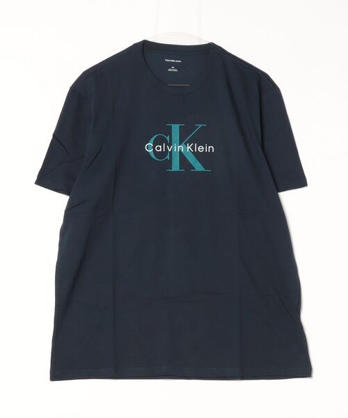 Calvin Klein(カルバン・クライン)の「【ユニセックス】ショートスリーブ モノグラムプリントTシャツ(Tシャツ/カットソー・メンズ・グレー/ブラック/ネイビー/ホワイト/グリーン系その他/テラコッタ・L/M/S/XL)」の17枚目の写真