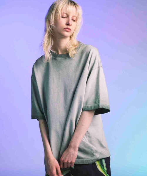 MAISON SPECIAL(メゾンスペシャル)の「《UNISEX》Cold-Dye Prime-Over Crew Neck T-Shirt/コールドダイプライムオーバークルーネックTシャツ【MAISON SPECIAL/メゾンスペシャル】(Tシャツ/カットソー・メンズ・ライトグリーン/ブラック/グレイッシュベージュ・0/1/2)」の1枚目の写真