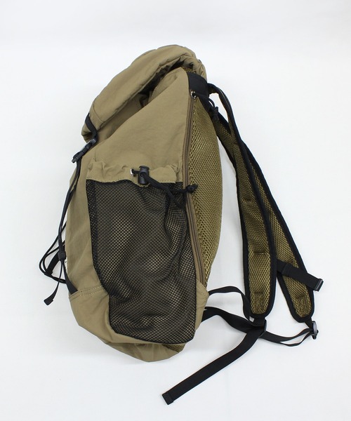 RNA-N(アールエヌエーエヌ)の「E5151 ユーティリティバックパック(バックパック/リュック・レディース・ブラック/カーキ・FREE)」の8枚目の写真