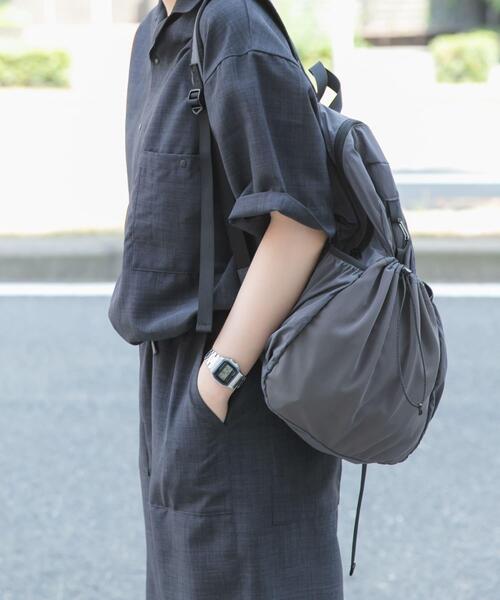 EKAL(エカル)の「『UR TECH』ハイツイストオープンカラーシャツ(シャツ/ブラウス・レディース・モカ/チャコールグレー・ONE)」の6枚目の写真