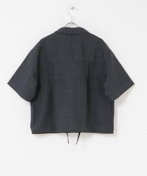 EKAL(エカル)の「『UR TECH』ハイツイストオープンカラーシャツ(シャツ/ブラウス・レディース・モカ/チャコールグレー・ONE)」の11枚目の写真