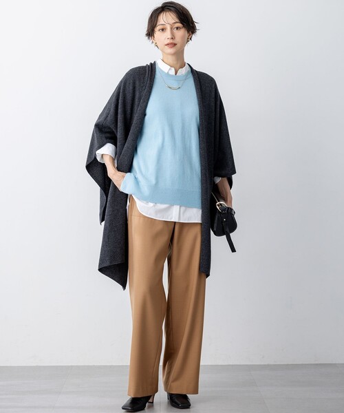 23区 L(ニジュウサンクオオキイサイズ)の「【見上愛さん着用/Oggi・STORY掲載】ピュアカシミヤ クルーネック ニット(ニット/セーター・レディース・ベージュ系1/ベージュ系/オレンジ系/スカイブルー系/ライトグレー系/アイボリー系1/イエロー系/ブルー系/黄土色系・46/44)」の22枚目の写真