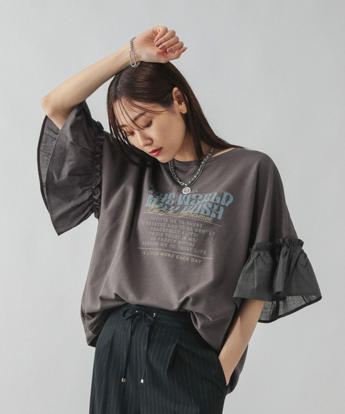 だらしない風のプリント長袖に服を着せる だらしない風のプリント長袖に服を着せる だらしない風のプリント長袖