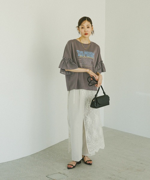 GLOBAL WORK（グローバルワーク）の「リメイク風フリルプリント7分袖/589278（Tシャツ/カットソー・レディース・スミクロ/アイボリー/オフホワイト/杢グレー・MEDIUM/LARGE）」の5枚目の写真