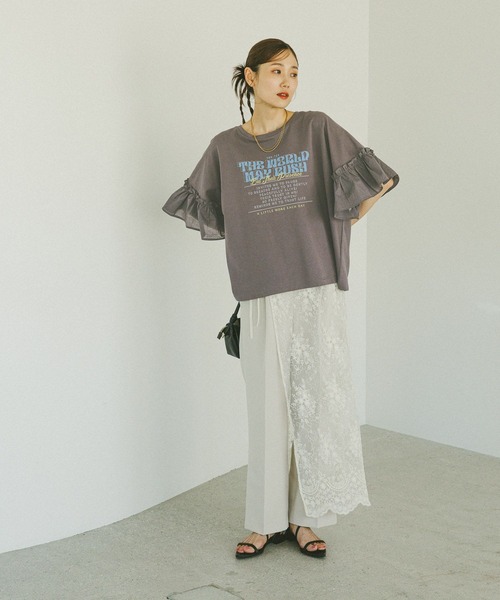 GLOBAL WORK（グローバルワーク）の「リメイク風フリルプリント7分袖/589278（Tシャツ/カットソー・レディース・スミクロ/アイボリー/オフホワイト/杢グレー・MEDIUM/LARGE）」の6枚目の写真