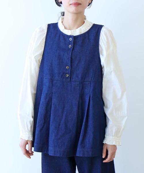 bulle de savon（ビュルデサボン）の「△８oz ムラ糸デニム ベスト（ベスト・レディース・ネイビー・FREE）」の4枚目の写真