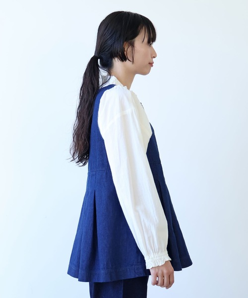 bulle de savon（ビュルデサボン）の「△８oz ムラ糸デニム ベスト（ベスト・レディース・ネイビー・FREE）」の7枚目の写真