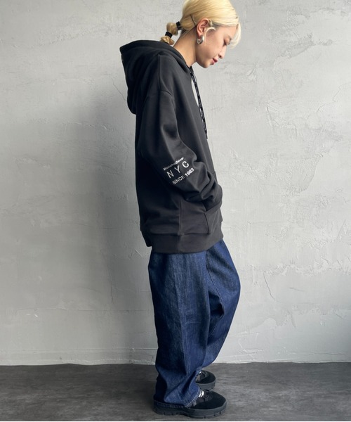 Manhattan Portage（マンハッタンポーテージ）の「[MANHATTAN PORTAGE/マンハッタンポーテージ] ワンポイント刺繍ロゴ スウェットパーカー（パーカー・レディース・ブラック/グレー・S/M/L）」の15枚目の写真