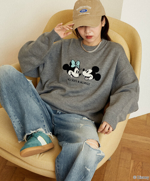 PUBLUX(パブリュクス)の「PUBLUX/パブリュクス Mickey Mouse&Minnie Mouse/ミッキーマウス&ミニーマウス 相良刺繍 オーバーサイズニット 限定展開(ニット/セーター・レディース・サックスブルー/オフホワイト/グレー・フリ-)」の5枚目の写真