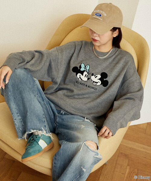 PUBLUX(パブリュクス)の「PUBLUX/パブリュクス Mickey Mouse&Minnie Mouse/ミッキーマウス&ミニーマウス 相良刺繍 オーバーサイズニット 限定展開(ニット/セーター・レディース・サックスブルー/オフホワイト/グレー・フリ-)」の8枚目の写真