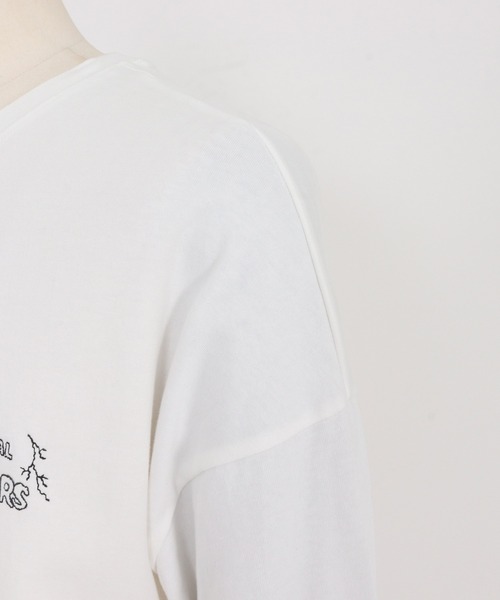 ADAM PATEK(アダムパテック)の「ADAMPATEK/Frankenstein flower stitch long sleeve/フランケンシュタイン刺繍コラボロンT(Tシャツ/カットソー・メンズ・ホワイト/ブラック・1/2)」の11枚目の写真