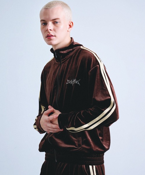 セットアップ対応］ワンポイント Y2K ロゴ刺繍 サイドラインテープ