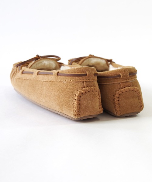 Minnetonka（ミネトンカ）の「MINNETONKA ミネトンカ / キャリー サンダーバード ファーモカシン CALLY THUNDERBIRD ANIMIKII（モカシン/デッキシューズ・レディース・チャコールグレー/ベージュ・6/8/7）」の12枚目の写真