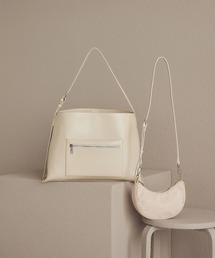 ADAM ET ROPE'（アダムエロペ）の「【赤埴奈津子さんコラボ】マルチワンショルダーバッグ(ミドル)（ショルダーバッグ）」