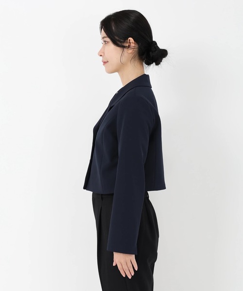 STRAWBERRY-FIELDS（ストロベリーフィールズ）の「サスティクロス_ショート丈ジャケット（テーラードジャケット・レディース・ベージュ/ネイビー・2）」の9枚目の写真