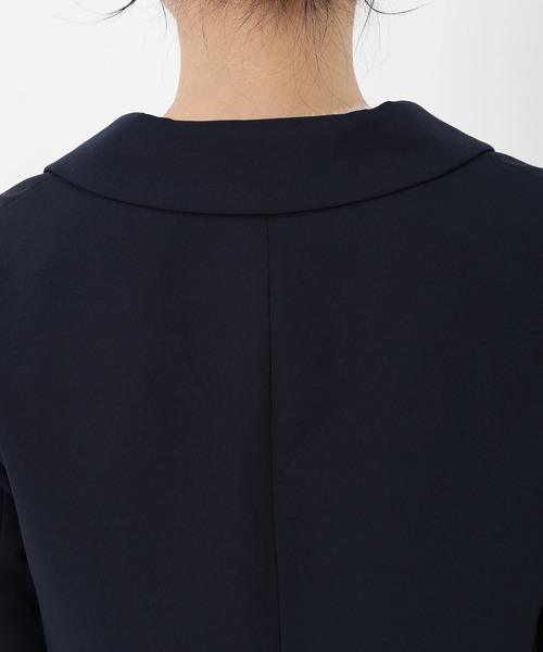 STRAWBERRY-FIELDS（ストロベリーフィールズ）の「サスティクロス_ショート丈ジャケット（テーラードジャケット・レディース・ベージュ/ネイビー・2）」の12枚目の写真