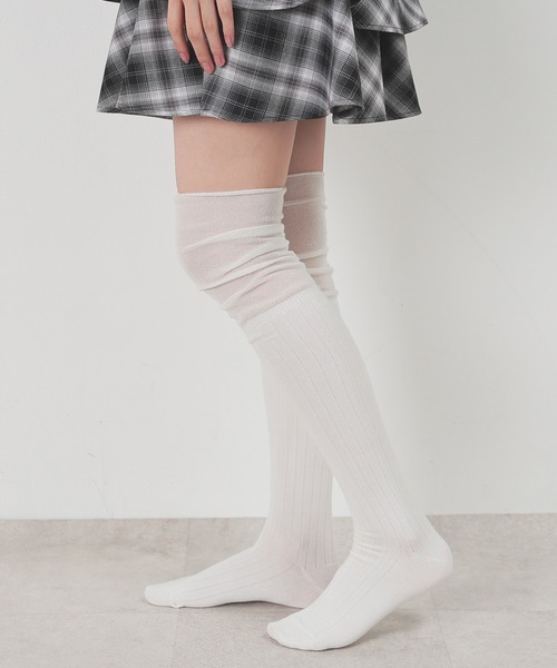 Honeys（ハニーズ）の「セミシアー切替ニーハイソックス（ソックス/靴下・レディース・アイボリー/ブラック/グレー・FREE）」の6枚目の写真