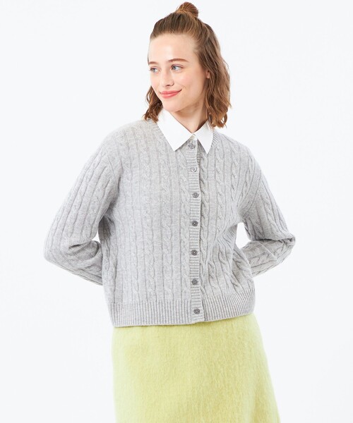 MACKINTOSH PHILOSOPHY（ﾏｯｷﾝﾄｯｼｭ ﾌｨﾛｿﾌｨｰ）の「ウールカシミヤケーブルカーディガン（カーディガン/ボレロ・レディース・グレー系その他/レッド系その他2/ベージュ/ブルー・38）」の2枚目の写真