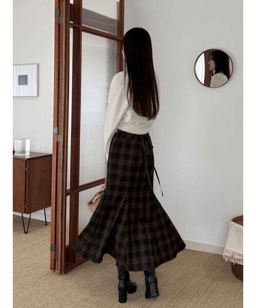 MERCURYDUO（マーキュリーデュオ）の「バックレースアップストレッチマーメイドスカート（スカート・レディース・ブラック/ブラウン・X-SMALL/SMALL/MEDIUM）」の14枚目の写真