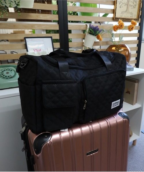 Vini(ヴィニ)の「【大容量 キャリーオン対応】キルティング 旅行バッグ ボストンバッグ(ボストンバッグ・レディース・ホワイト/ピンク/ブラック・FREE)」の17枚目の写真