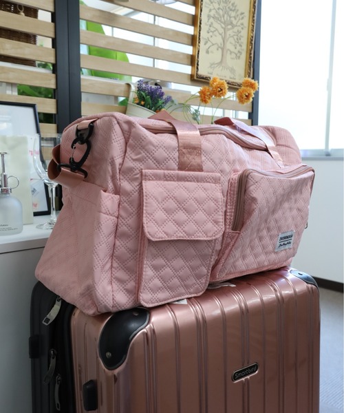 Vini(ヴィニ)の「【大容量 キャリーオン対応】キルティング 旅行バッグ ボストンバッグ(ボストンバッグ・レディース・ホワイト/ピンク/ブラック・FREE)」の19枚目の写真