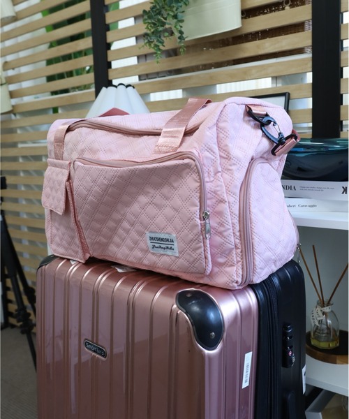 Vini(ヴィニ)の「【大容量 キャリーオン対応】キルティング 旅行バッグ ボストンバッグ(ボストンバッグ・レディース・ホワイト/ピンク/ブラック・FREE)」の20枚目の写真