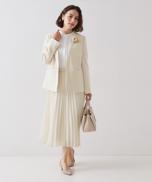 OPAQUE.CLIP（オペークドットクリップ）の「≪通勤・セレモニー/セットアップ対応≫ Vネックジャケット/ダブルクロス【洗濯機OK】（ノーカラージャケット・レディース・ライトベージュ/ブラック/ネイビー・36/34/42/40/38）」の9枚目の写真