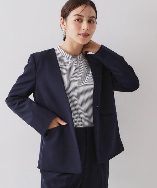 OPAQUE.CLIP（オペークドットクリップ）の「≪通勤・セレモニー/セットアップ対応≫ Vネックジャケット/ダブルクロス【洗濯機OK】（ノーカラージャケット・レディース・ライトベージュ/ブラック/ネイビー・36/34/42/40/38）」の12枚目の写真