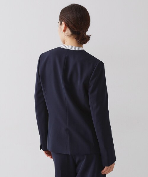 OPAQUE.CLIP（オペークドットクリップ）の「≪通勤・セレモニー/セットアップ対応≫ Vネックジャケット/ダブルクロス【洗濯機OK】（ノーカラージャケット・レディース・ライトベージュ/ブラック/ネイビー・36/34/42/40/38）」の18枚目の写真