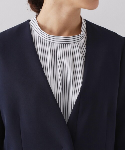 OPAQUE.CLIP（オペークドットクリップ）の「≪通勤・セレモニー/セットアップ対応≫ Vネックジャケット/ダブルクロス【洗濯機OK】（ノーカラージャケット・レディース・ライトベージュ/ブラック/ネイビー・36/34/42/40/38）」の19枚目の写真